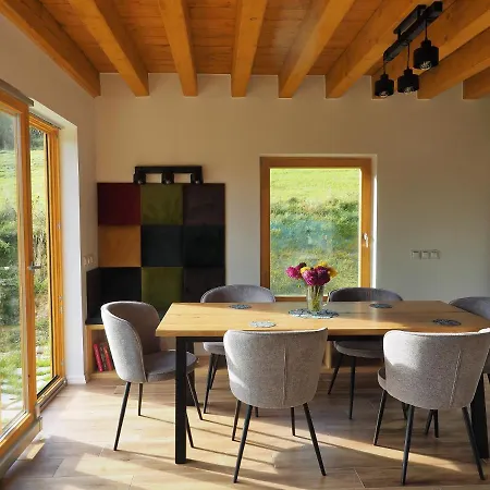 Hillout - W Milowce - Workation - Praca Zdalna シャレー ミルフカ