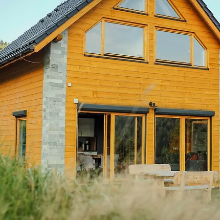 Alpesi faház Hillout - W Milowce - Workation - Praca Zdalna