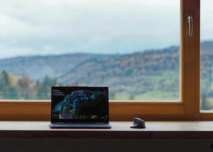 Hillout - W Milowce - Workation - Praca Zdalna